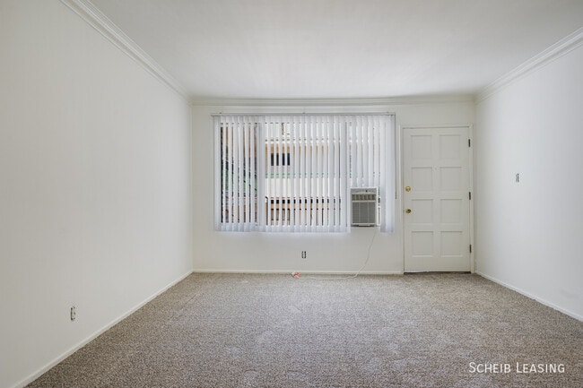 Photo - 426 Rexford Dr Unit 10