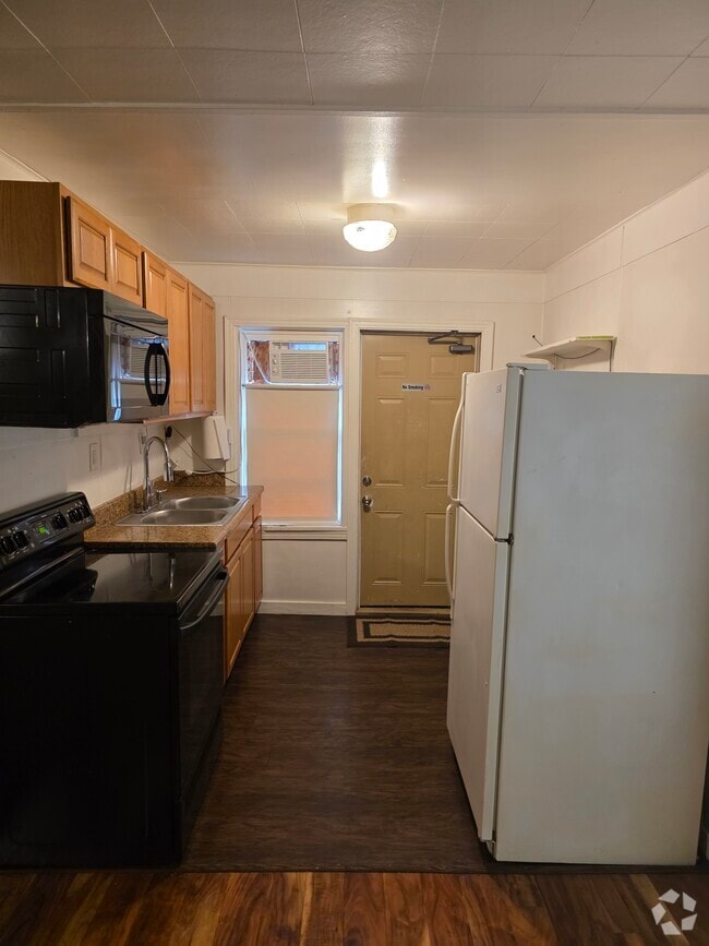 Building Photo - 403 Locust Ave Unit 3 Rental