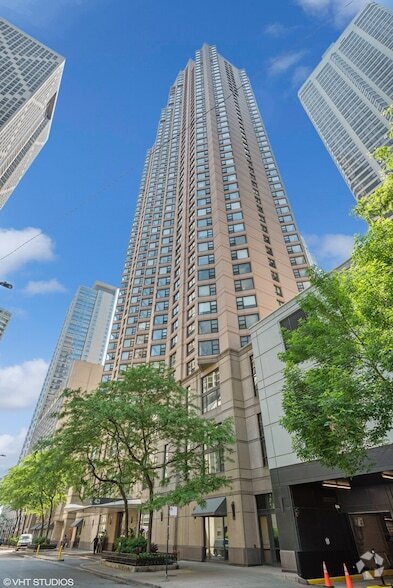 Building Photo - 401 E Ontario St Unit 3002 Rental