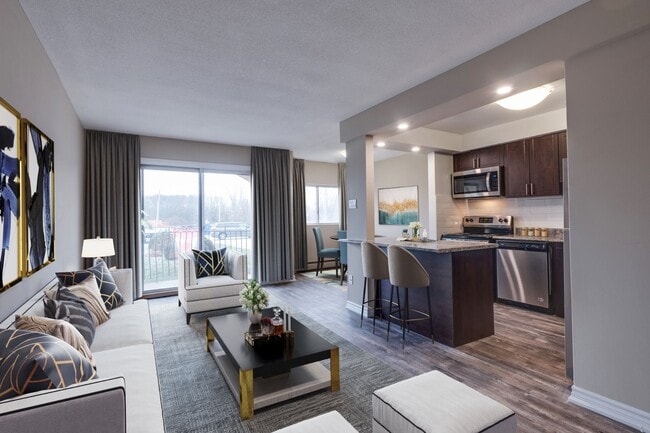 Building Photo - 485 Parkside Dr