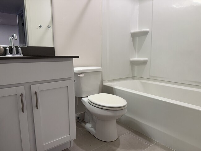 Photo - 63 E Hamblin Ln