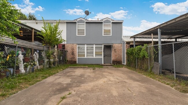 Building Photo - 9706 Farragut St