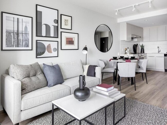 Photo - 1000 Odyssey Wy