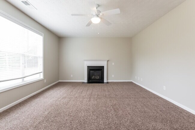 Photo - 123 Silver Arrow Cir