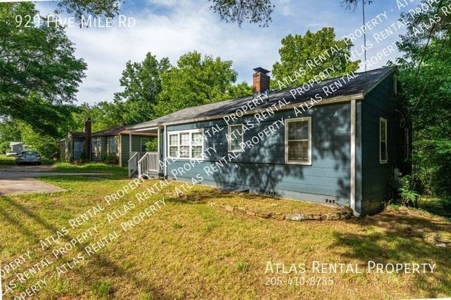 Photo - 929 5 Mile Rd
