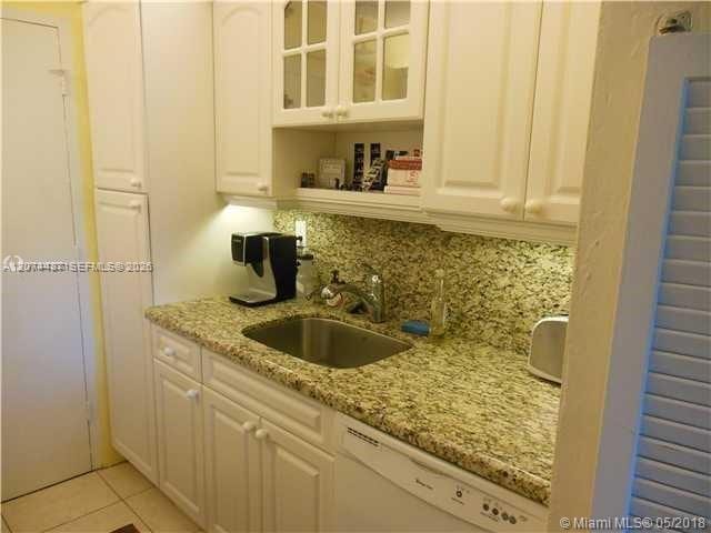 Photo - 1205 Mariposa Ave Unit 416
