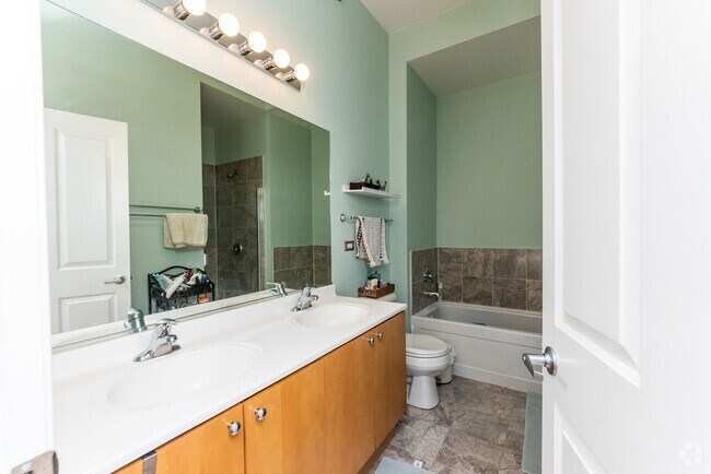 Building Photo - 1464 S Michigan Ave Unit 1004 Rental