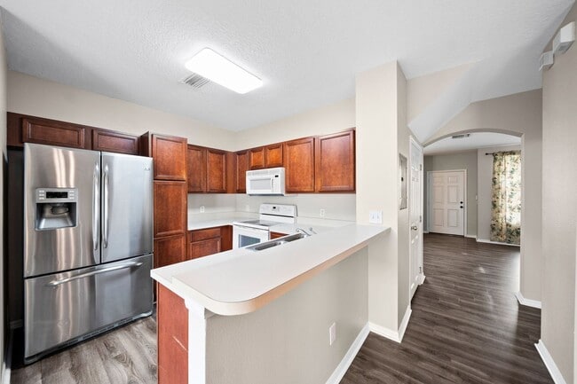 Photo - Beautiful 3 Bedroom, 2.5 bath townhouse for rent in Wesley Chapel.