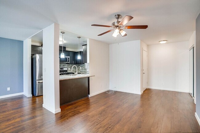 Photo - 821 N. Austin Ave