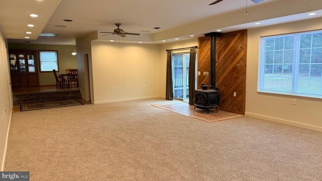 Photo - 3869 Midstate Rd