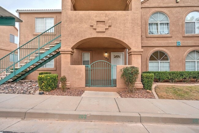 Photo - La Paloma Condo with 2-Bedrooms and 2-Bathrooms