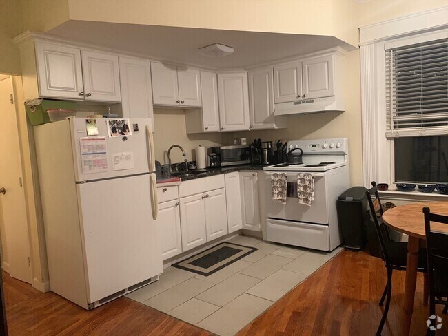 Building Photo - 50 Gorham Ave Unit #1 Rental