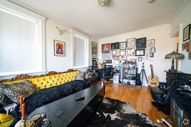 Building Photo - 58 Selkirk Rd Unit 14 Rental