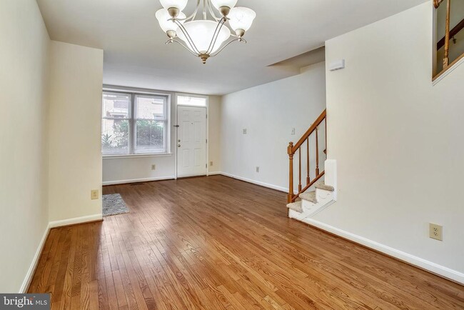 Photo - 538 N West St