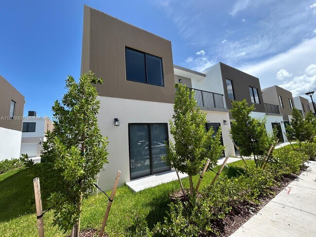 Photo - 14560 SW 261 St Ter Unit 2