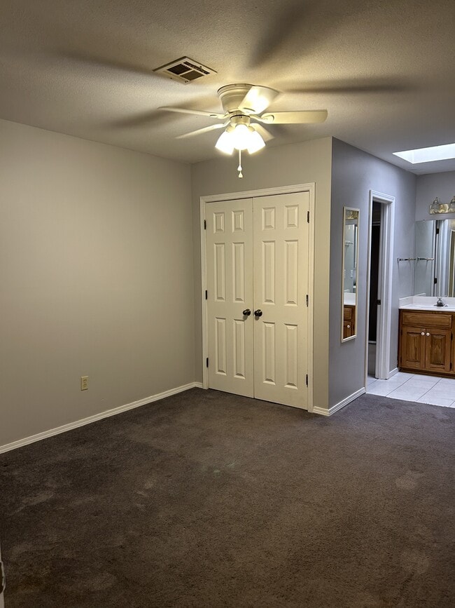 Photo - 13843 Turnberry Ln