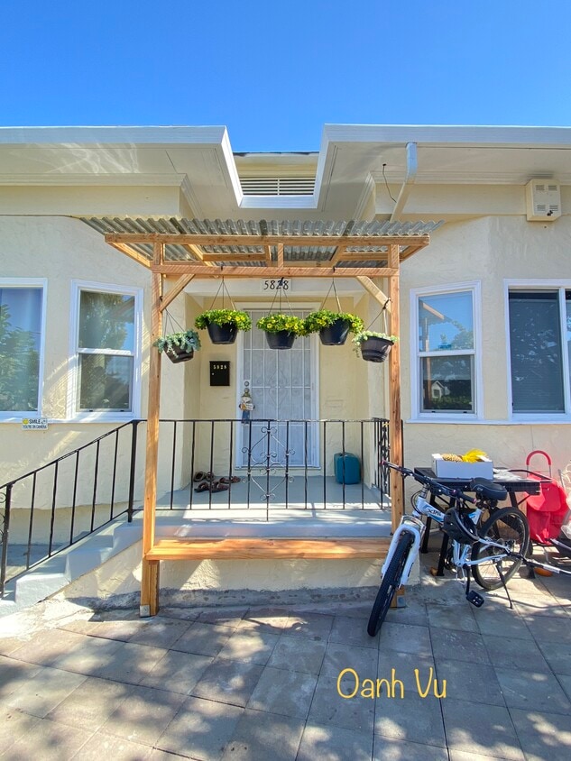 Photo - 5828 Adeline St (Oakland, CA)