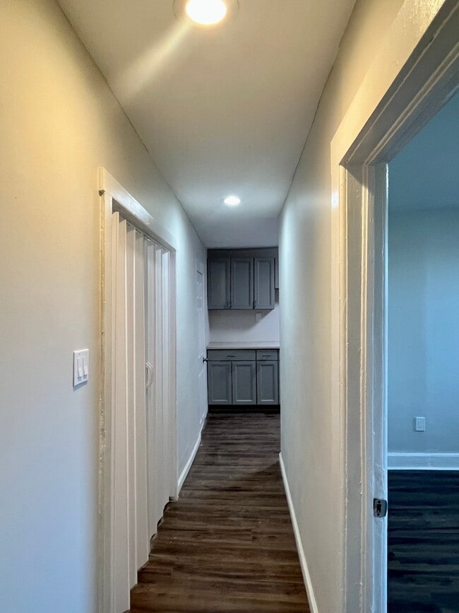 Photo - 23 Pompton Rd Unit BE