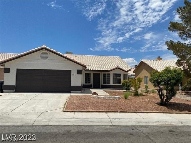 Photo - 3841 Blairmoor St