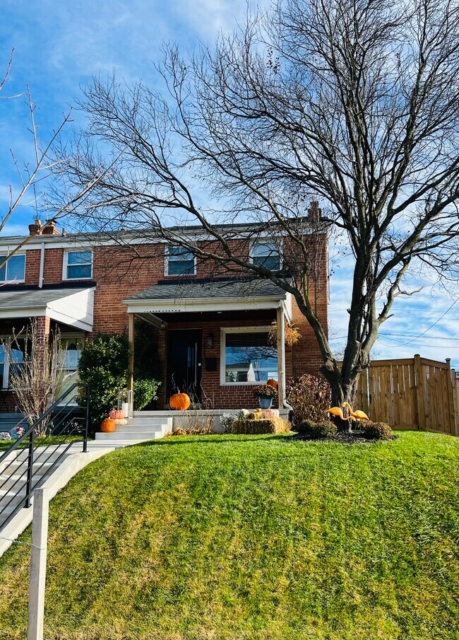 Photo - 7823 Charlesmont Rd