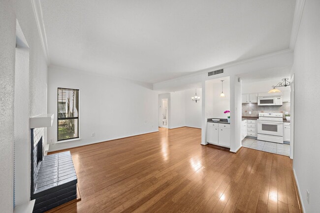 Photo - 714 Bering Dr Condo Unit #714E