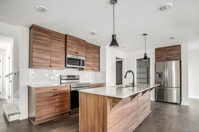 Spacious 4-Bedroom Duplex for Lease in Lee... - Spacious 4-Bedroom Duplex for Lease in Lee... Townhome