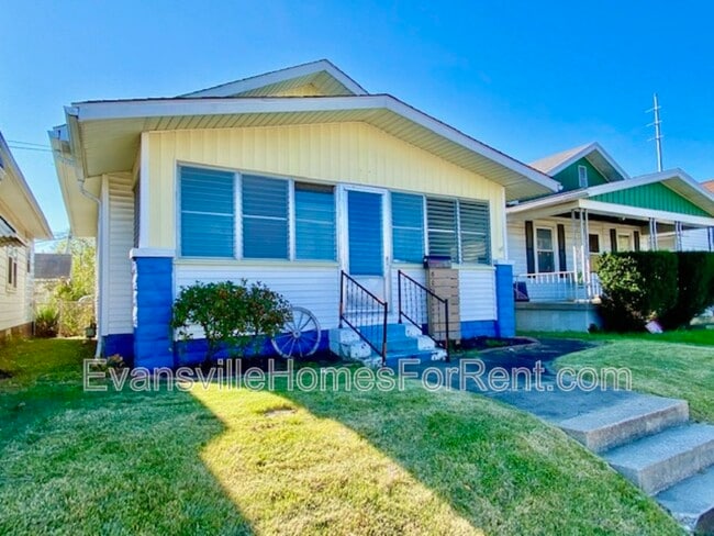 Building Photo - 809 E Iowa St