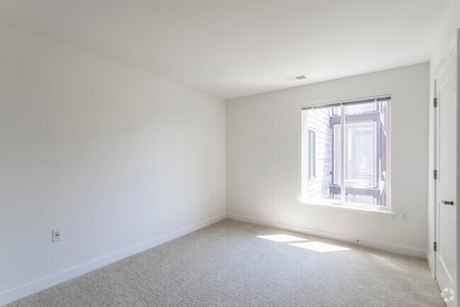 2 BR, 2 BA - 804-927 SF