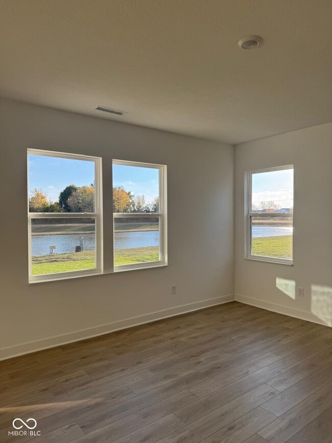 Photo - 7581 Fallsworth Dr