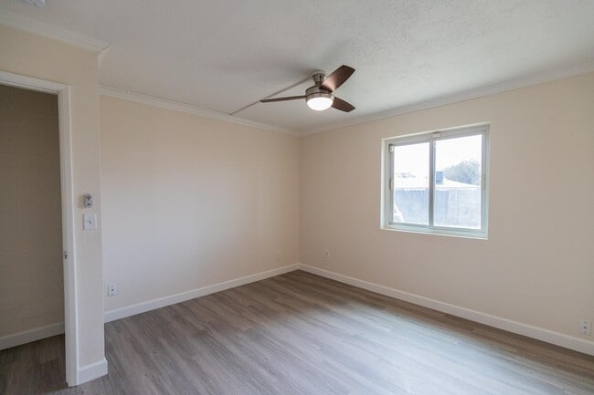 Photo - 8352 N 3rd St