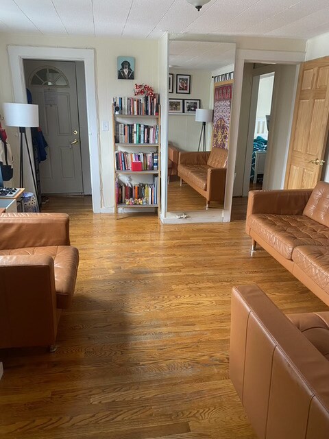 Photo - 30 Hanson St Unit 3