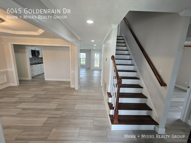 Photo - 6045 Goldenrain Dr