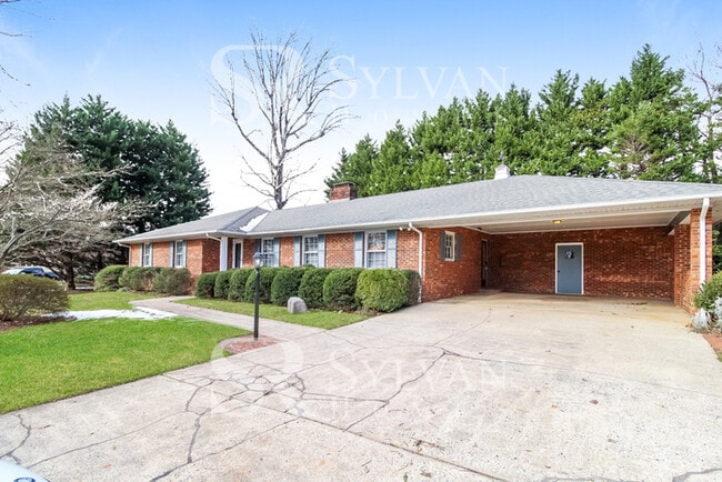 Building Photo - Everything you have been dreaming of is he... Rental