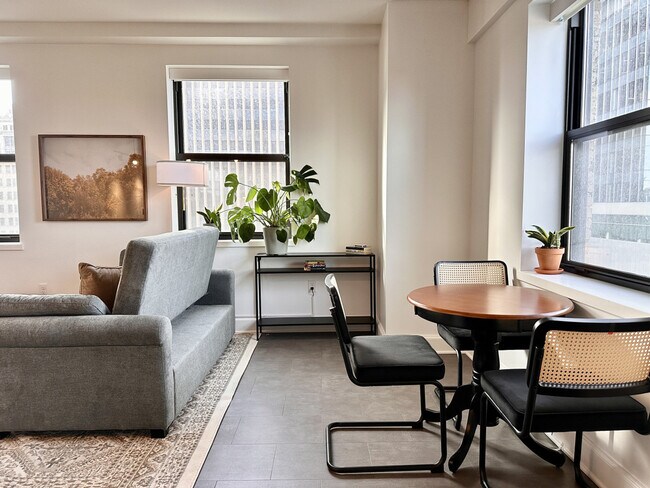 Photo - 758 N Broadway Unit ID1379067P