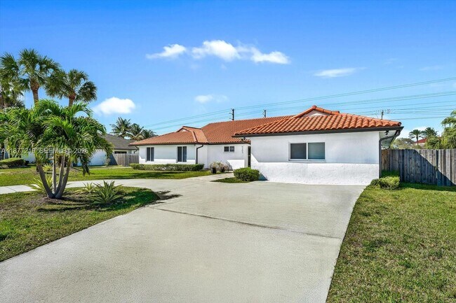 Photo - 9203 SW 136th Terrace