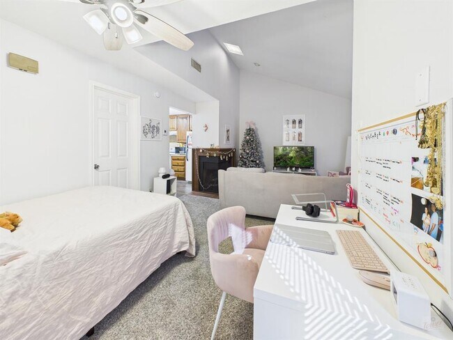 Photo - 2529 Rio Grande St Unit 101