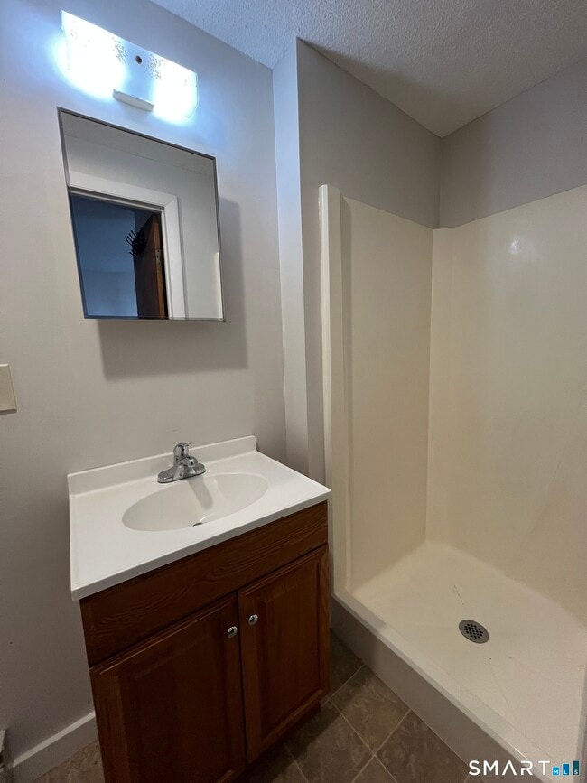 Photo - 261 Broad St