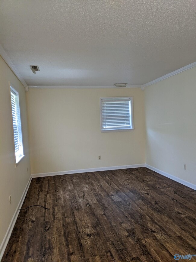 Photo - 14021 SW Wyandotte Dr