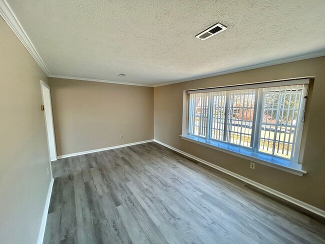 Photo - 7953 Meadow Dr