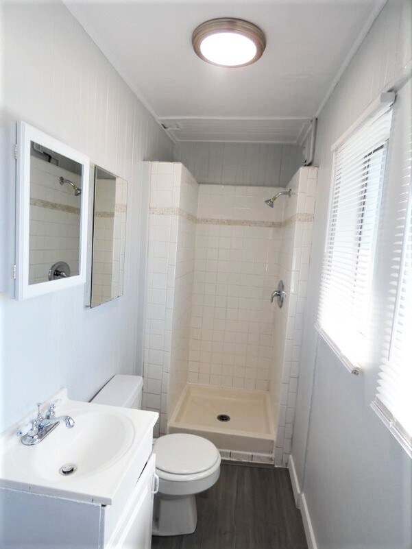 Photo - 702 E 7th St Unit 3