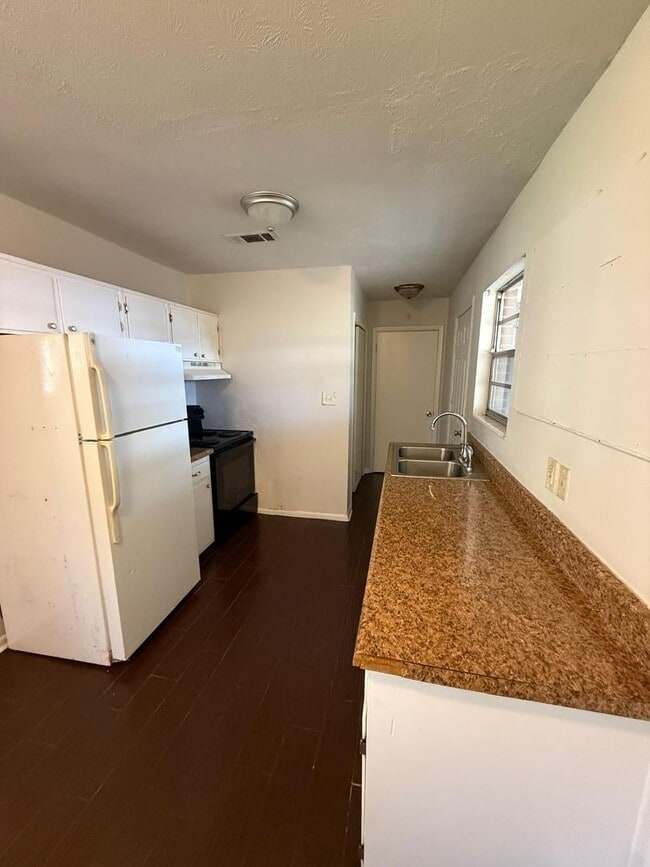 Photo - 1415 Connecticut St