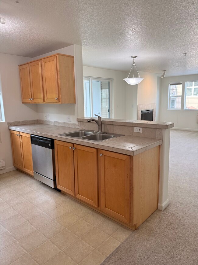 Photo - 770 NW 185th Ave Unidad 207