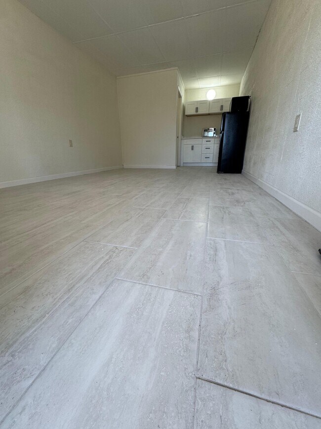 Photo - 7928 FL-6 Unit 1