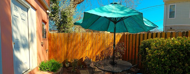 Photo - 1017 Hollins St