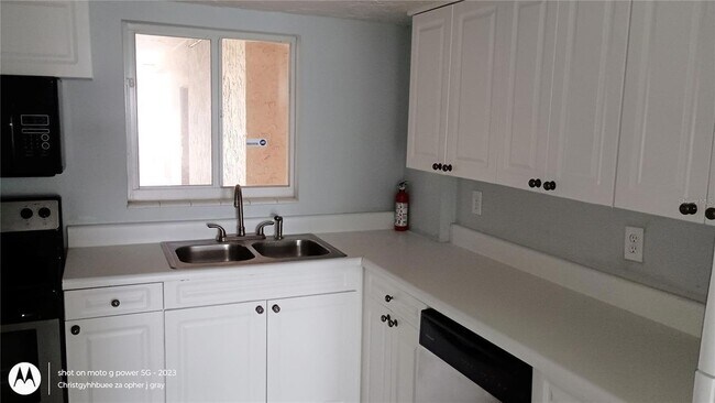 Photo - 4111 Lake Bayshore Dr