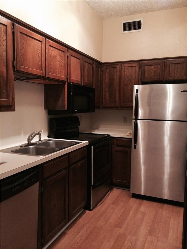 Photo - 2810 Nueces St Unit 104