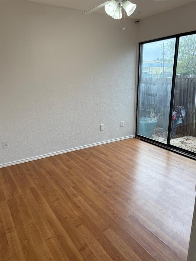 Photo - 701 Nelray Blvd Unit 4