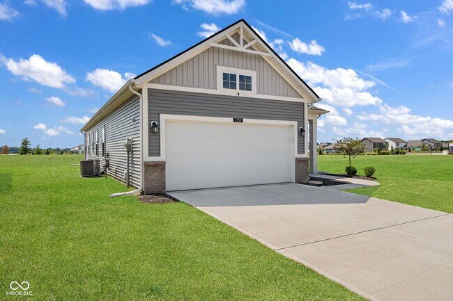 2339 William Garrett Wy
