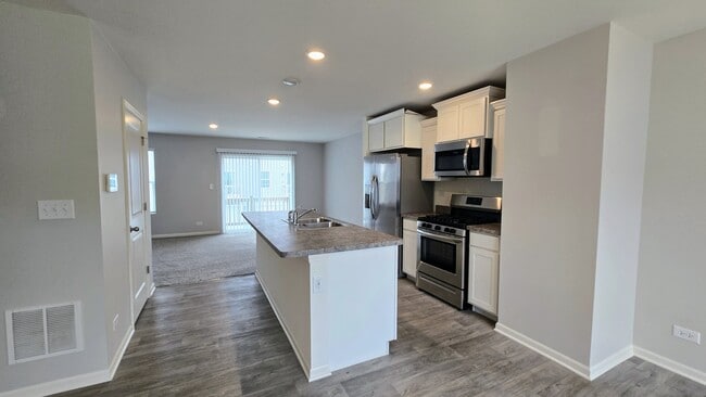 Photo - 2484 Alison Ave