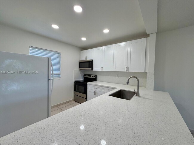 Photo - 7730 Camino Real Unit F 406